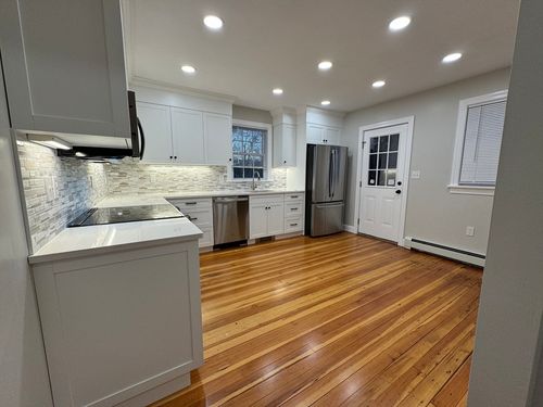 17-17 Seaview St, Plymouth, MA, 02360 | Card Image