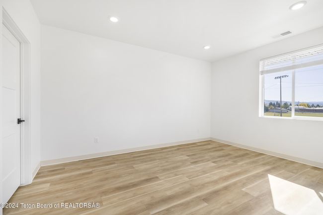 F204 - 201 E Ross Ave Avenue, Condo with 2 bedrooms, 2 bathrooms and null parking in Driggs ID | Image 10