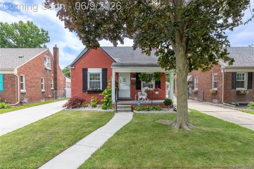 1833 Vinewood St, Wyandotte, MI, 48192-4826 | Card Image
