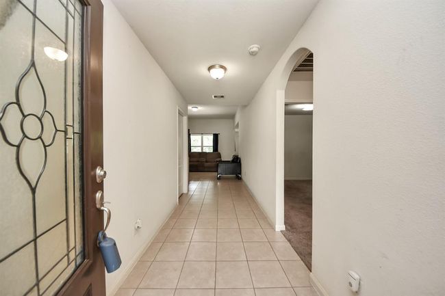 Schedule a showing | Image 4