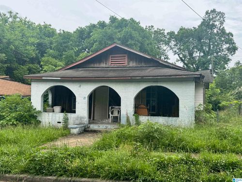 213 61st St, FAIRFIELD, AL, 35064-1910 | Card Image