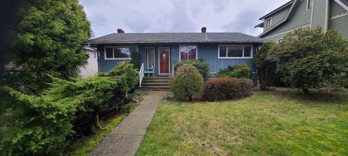 93 Ranelagh Ave N, Burnaby, BC, V5B1H7 | Card Image