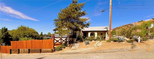 14802 Sunnydale Dr, Lake Hughes, CA, 93532-1216 | Card Image