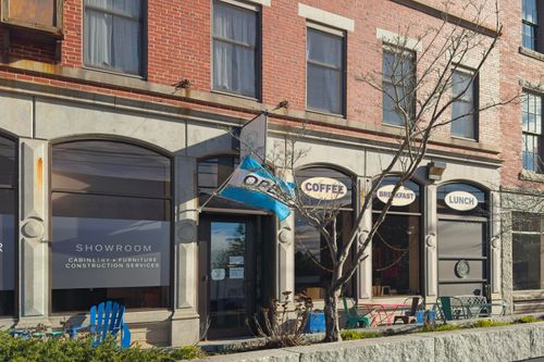 189 Main Street, Thomaston, ME, 04861 | Card Image