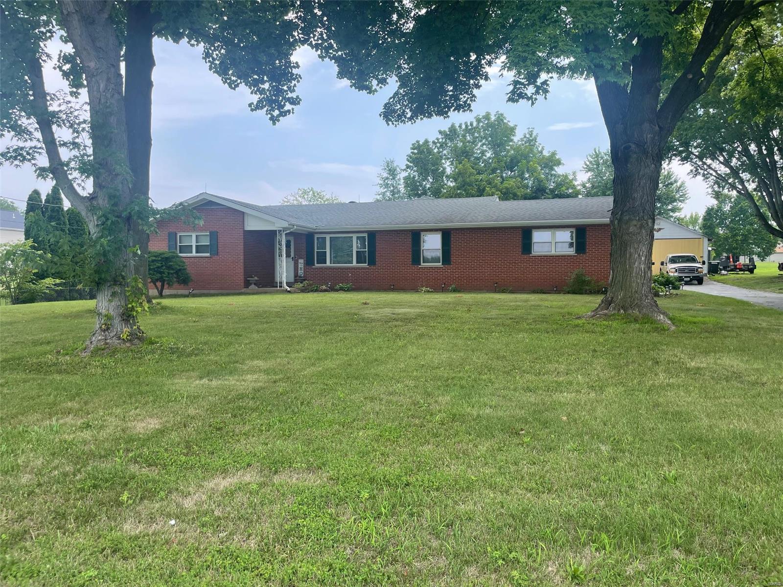 Old Halls Ferry Rd, Florissant, MO 63034
