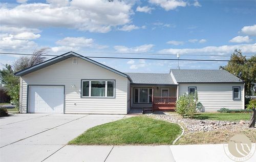 701 1st St W, Hardin, MT, 59034-2001 | Card Image