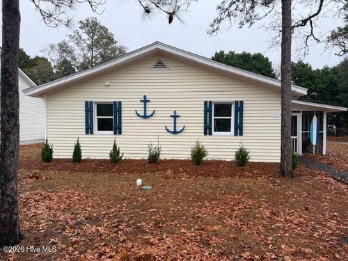 114 Nw 14th St, Oak Island, NC, 28465-7201 | Card Image