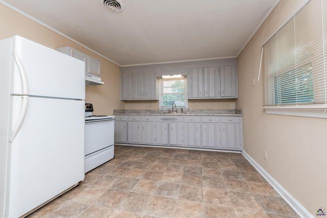 5460 Bloomfield Rd, House other with 4 bedrooms, 2 bathrooms and null parking in Macon GA | Image 4