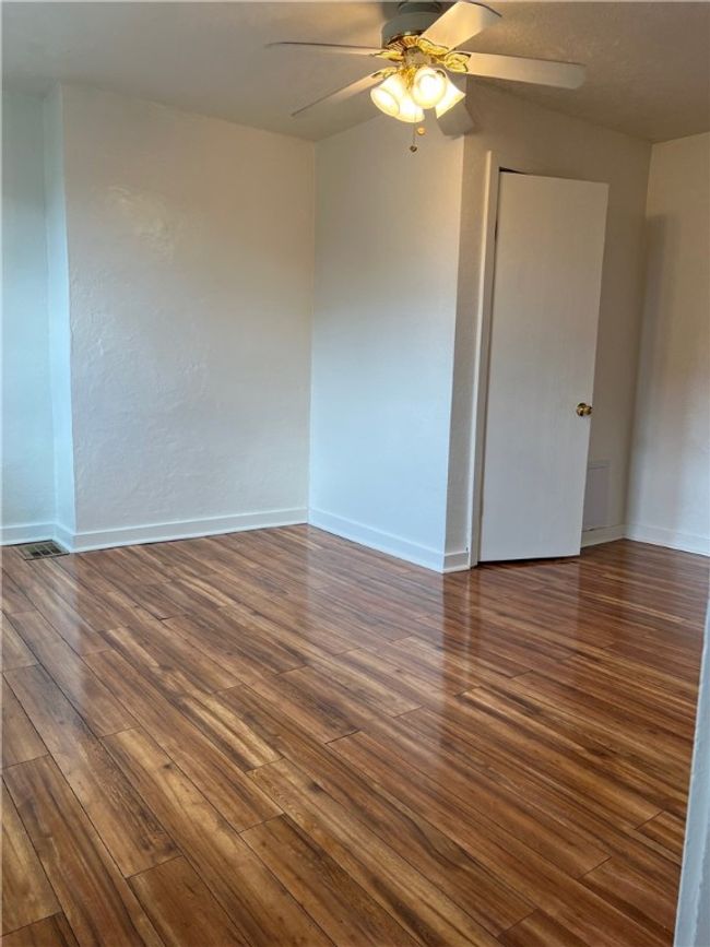 1827 Jancey St, House other with 2 bedrooms, 2 bathrooms and null parking in Pittsburgh PA | Image 9