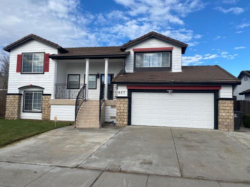 827 Saint Andrew St, Lathrop, CA, 95330-9058 | Card Image
