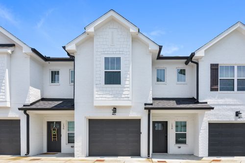 134 Noble Park Pvt Cir, Gallatin, TN, 37066-4968 | Card Image