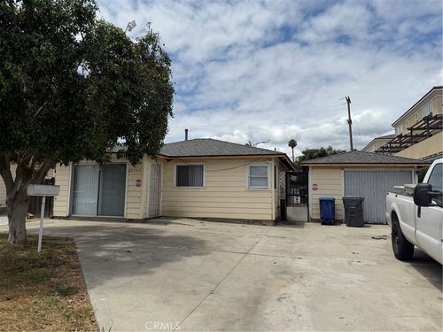 20743 Elaine Ave, Lakewood, CA, 90715-1525 | Card Image