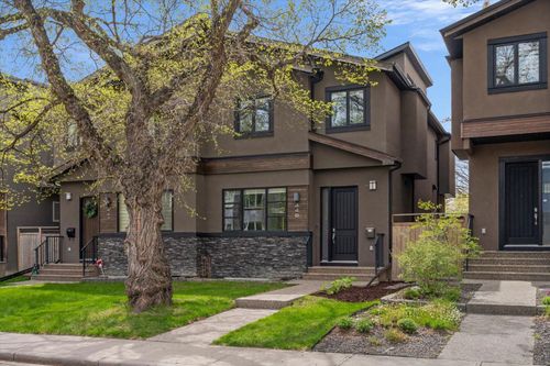 449 28 Ave Nw, Calgary, AB, T2M2K7 | Card Image