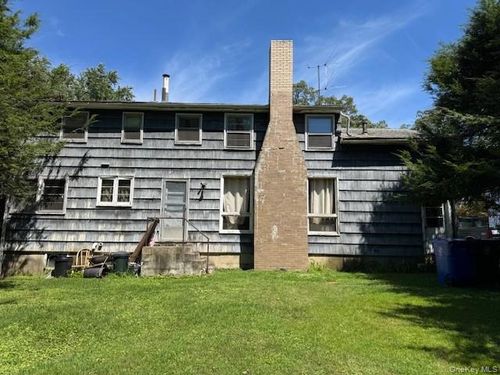 19 Randall Ter, Middletown, NY, 10940-6517 | Card Image