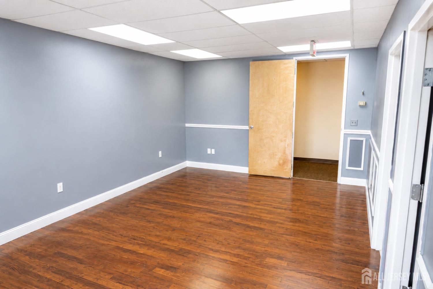 Commercial Sale in Edison 3