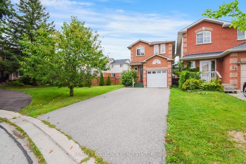28 Mcknight Cres, Tottenham, ON, L0G1W0 | Card Image