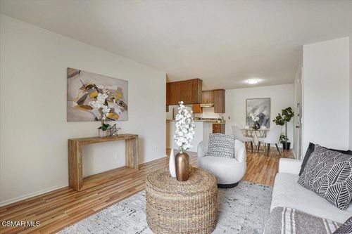 unit-118-365 Burchett St, Glendale, CA, 91203-1323 | Card Image