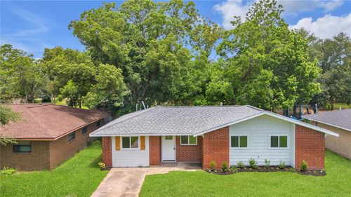 110 Prune St, La Marque, TX, 77568-6252 | Card Image