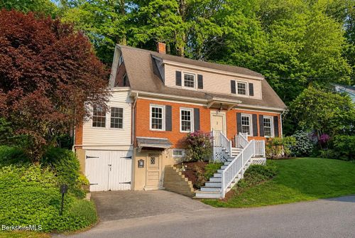 52 W End Ter, North Adams, MA, 01247-3728 | Card Image