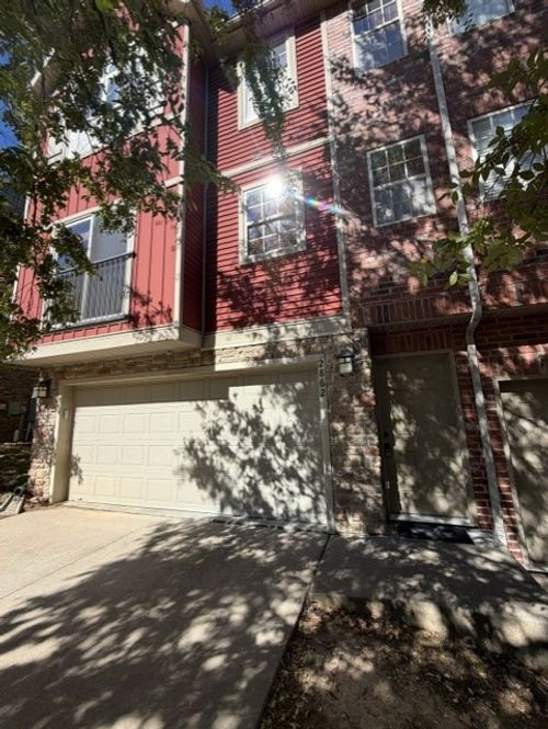 2862 W Redstone Dr, Fayetteville, AR, 72704-5139 | Card Image