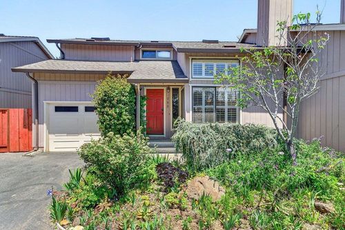 755 7th Ave, Santa Cruz, CA, 95062-2761 | Card Image