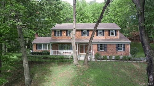 451 River Rd, Saint James, NY, 11780-4201 | Card Image