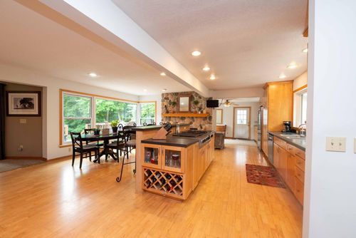 840 N Shore Dr W, Mound, MN, 55364-9724 | Card Image