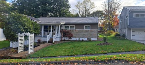512 Woodland Ave, Punxsutawney, PA, 15767-2447 | Card Image