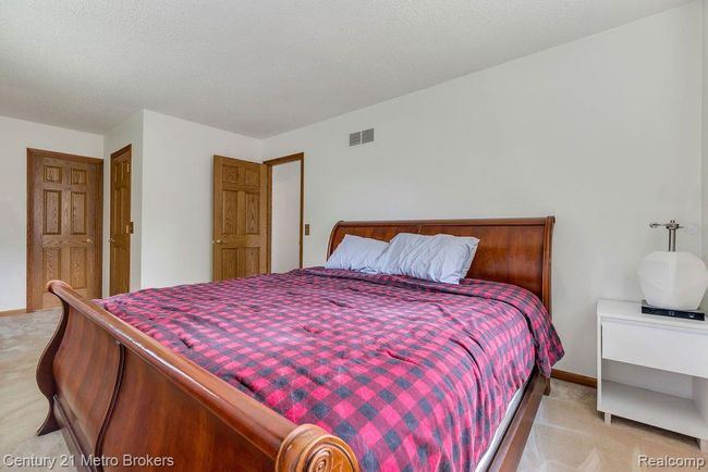 1190 Stonehenge Rd, House other with 3 bedrooms, 2 bathrooms and null parking in Flint MI | Image 14