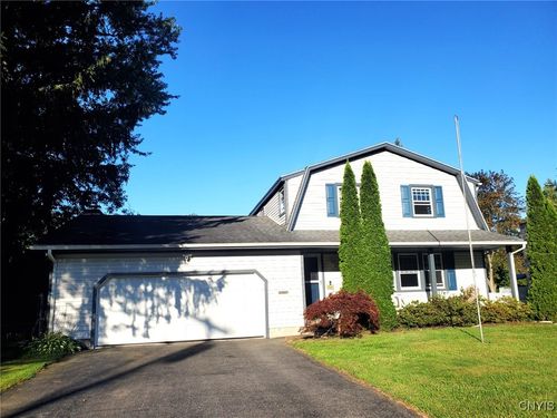 7645 Admiral Dr, Liverpool, NY, 13090-2632 | Card Image