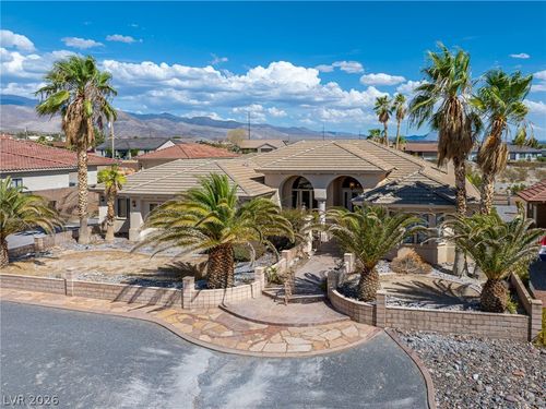 2201 Winery Rd, Pahrump, NV, 89048-6211 | Card Image