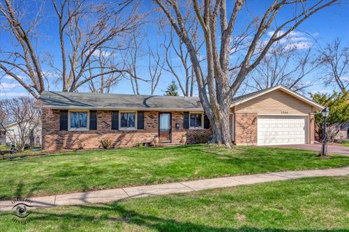 2908 71st St, Woodridge, IL, 60517-1945 | Card Image