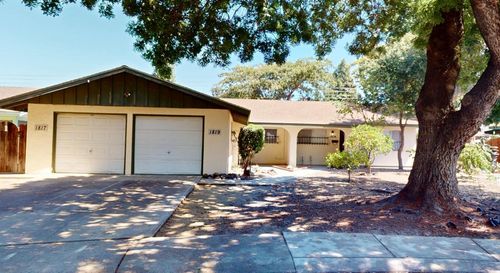 1819 Bradford Court, Modesto, CA, 95355 | Card Image