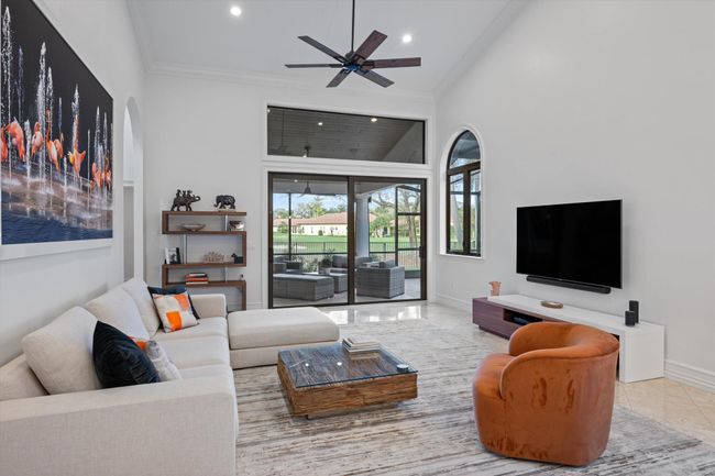 9445 E Fairway Ter, House other with 3 bedrooms, 3 bathrooms and null parking in West Palm Beach FL | Image 7
