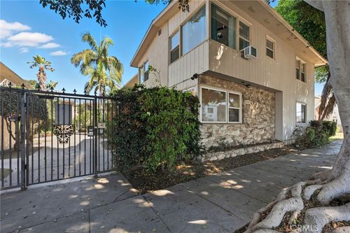 1035 E Appleton St, Long Beach, CA, 90802-3407 | Card Image