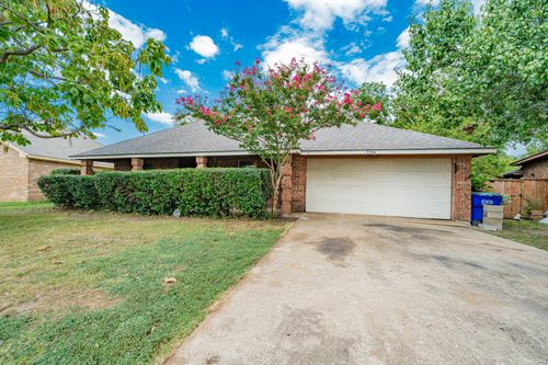 709 Azalea Dr, Forney, TX, 75126-9277 | Card Image