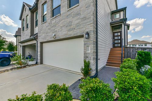 16207 Rattlesnake Run Trl, Cypress, TX, 77433-8250 | Card Image