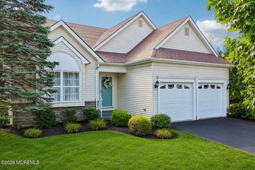 122 Skyline Dr, Lakewood, NJ, 08701-5752 | Card Image
