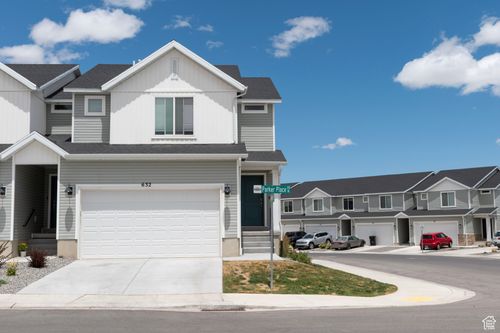 632 W Parker Pl, Grantsville, UT, 84029-3730 | Card Image