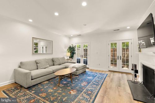 c-1614 Beekman Pl Nw, WASHINGTON, DC, 20009-4024 | Card Image