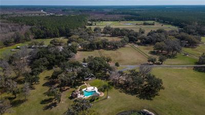 6853 Ne 90th Street Road, Home with 5 bedrooms, 3 bathrooms and null parking in Anthony FL | Image 1