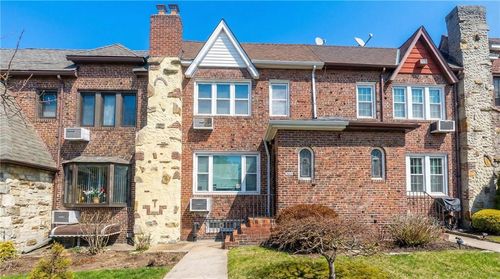 64-61 82nd Pl, Middle Village, NY, 11379-2340 | Card Image