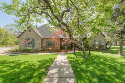 3812 W Creek Bank Drive, Edmond, OK, 73003 | Card Image