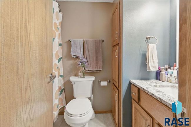 3518 S Matthew Dr, House other with 4 bedrooms, 3 bathrooms and null parking in Sioux Falls SD | Image 9