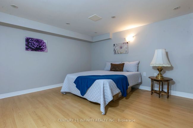 26 Cumbrian Crt, House other with 5 bedrooms, 2 bathrooms and 3 parking in Brampton ON | Image 19