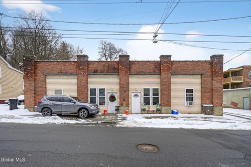38 Tyler St, Troy, NY, 12180-5500 | Card Image