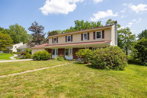 5 Miron Dr, Poughkeepsie, NY, 12603-5020 | Card Image