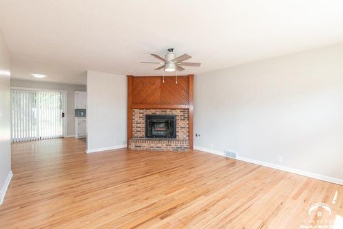 634 Greever Ter, Lawrence, KS, 66046-2861 | Card Image