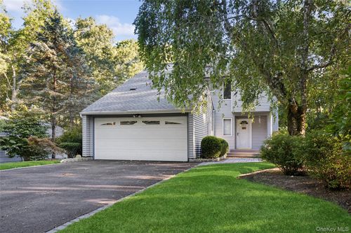 287 Peconic Terrace, Brookhaven, NY, 11933 | Card Image