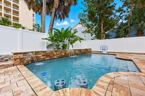 1149 2nd St N, Jacksonville Beach, FL, 32250-7209 | Card Image